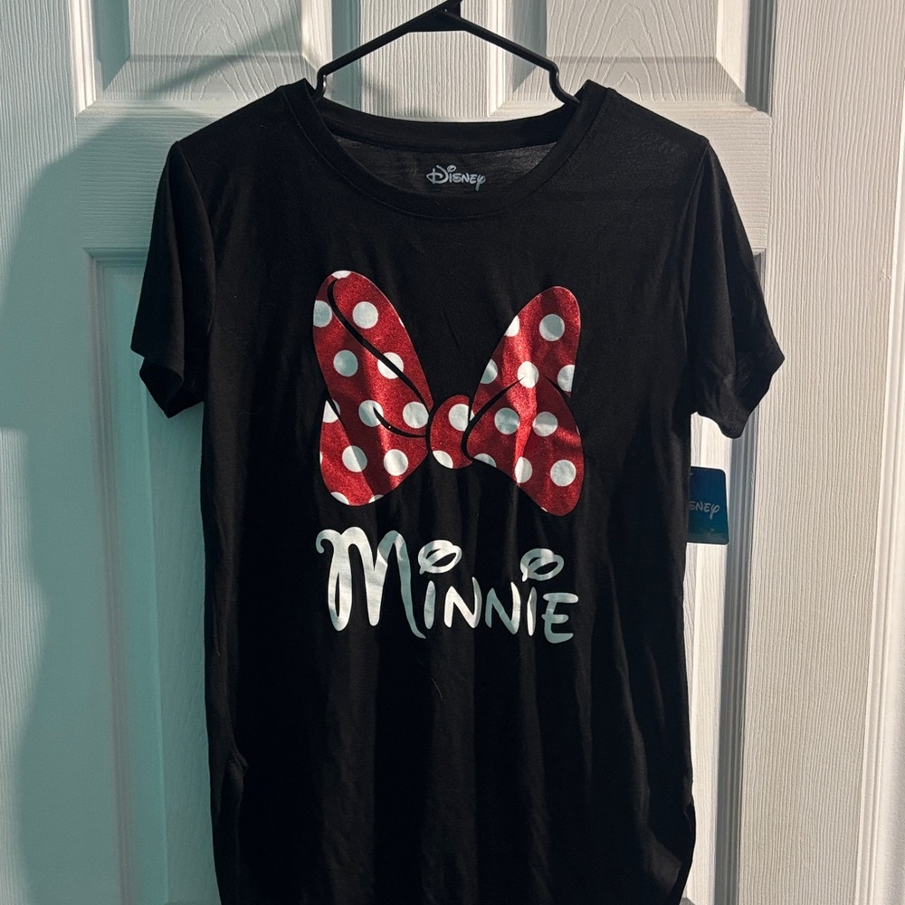 Disney Minnie Mouse Black Tee with Red Bow